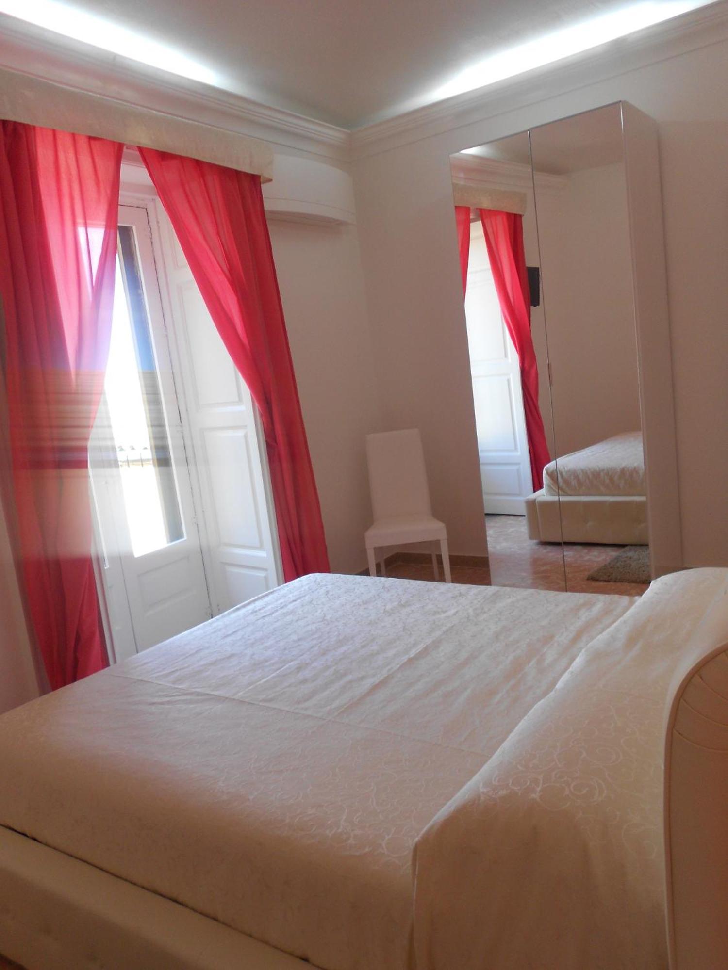 Gualtiero Camere & Suite กัลตาจีโรเน ห้อง รูปภาพ