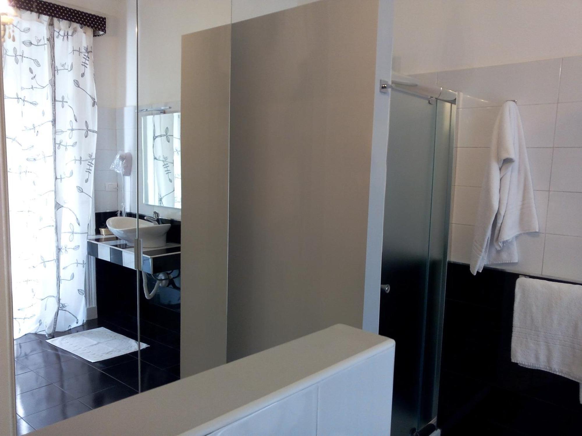 Gualtiero Camere & Suite กัลตาจีโรเน ห้อง รูปภาพ