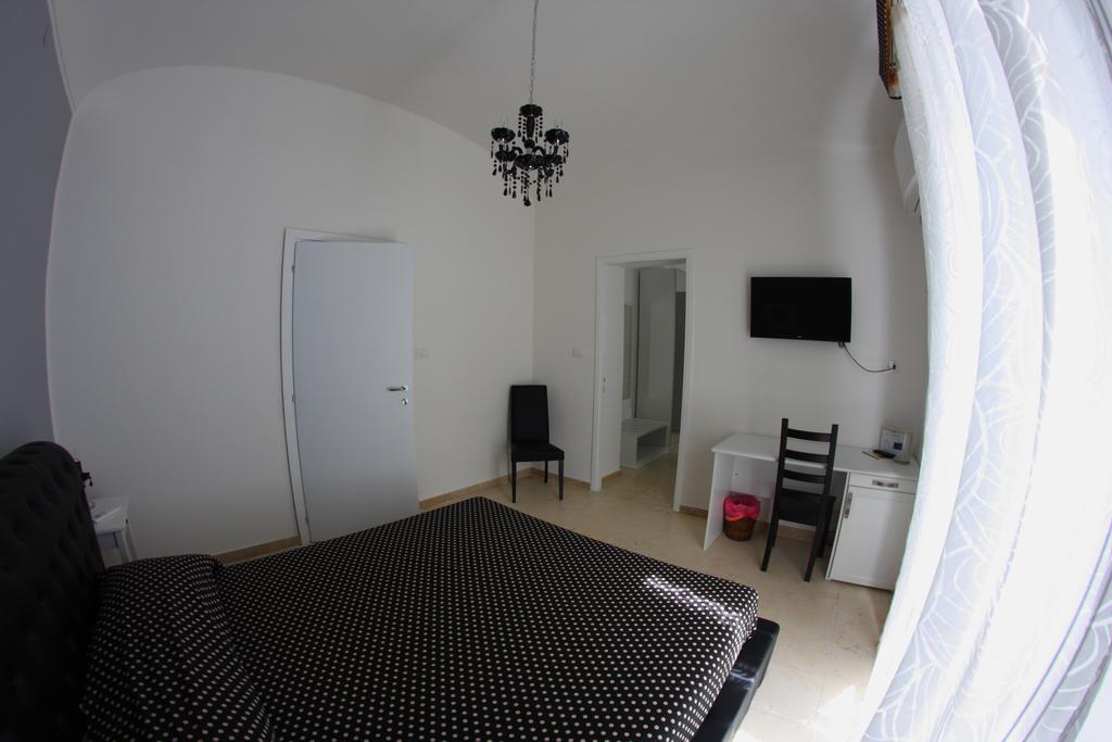 Gualtiero Camere & Suite กัลตาจีโรเน ภายนอก รูปภาพ