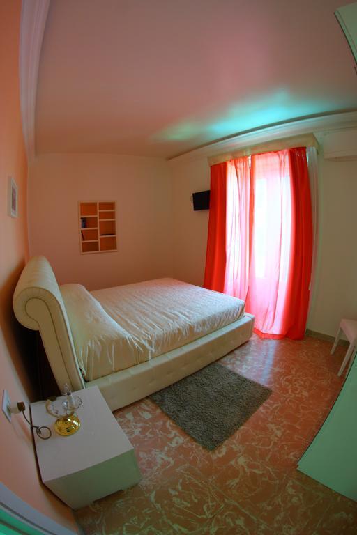 Gualtiero Camere & Suite กัลตาจีโรเน ภายนอก รูปภาพ